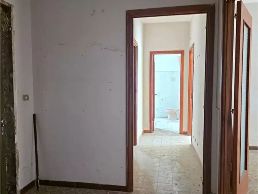 Immagine 8 di Appartamento in vendita  a Mondragone