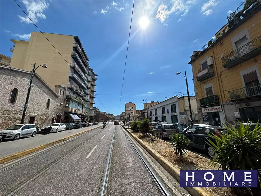 Immagine 2 di Appartamento in vendita  a Napoli