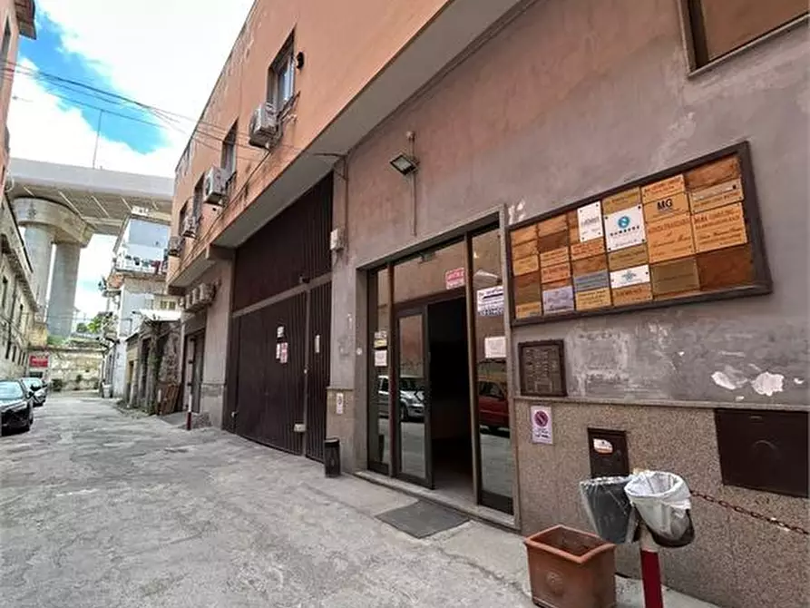 Immagine 3 di Appartamento in vendita  a Napoli