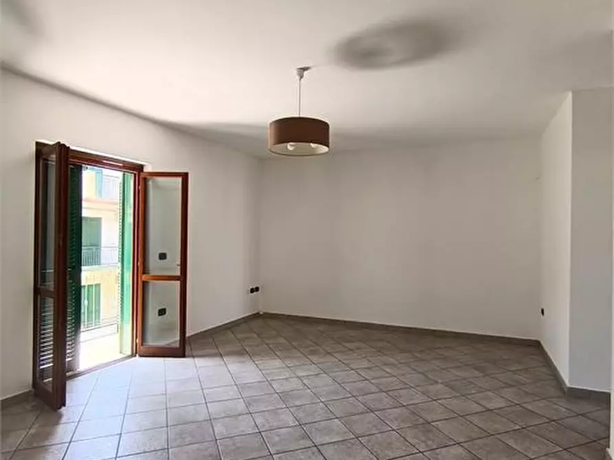 Immagine 5 di Appartamento in vendita  a Succivo