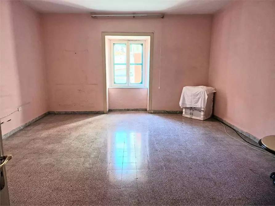 Immagine 10 di Appartamento in vendita  a Torre Annunziata