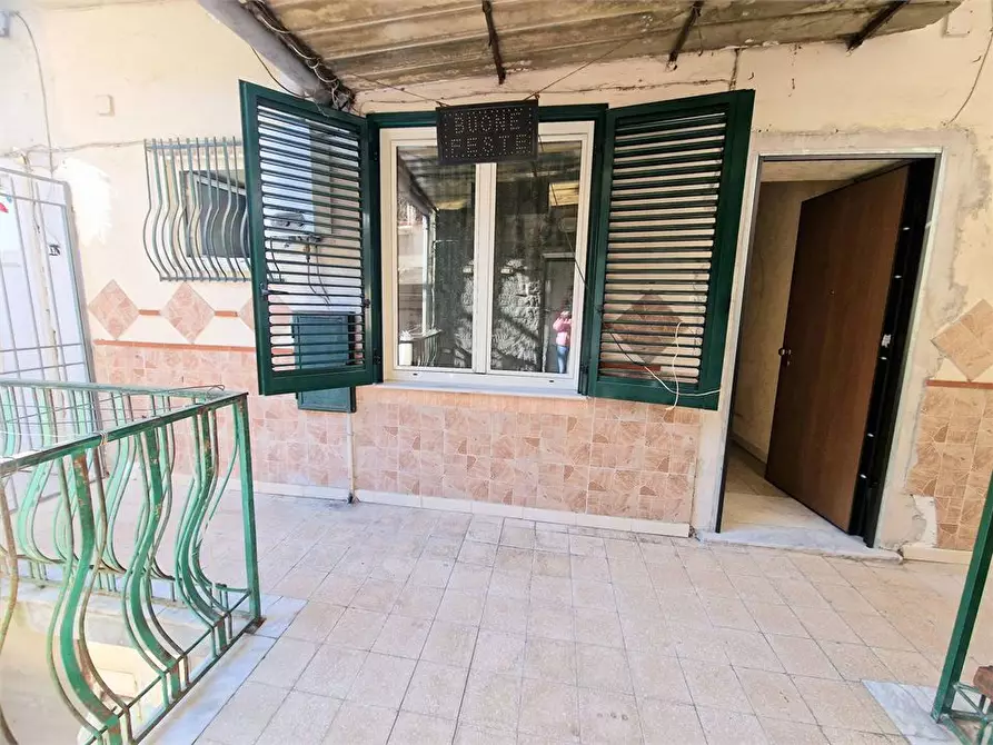 Immagine 3 di Appartamento in vendita  a Torre Annunziata