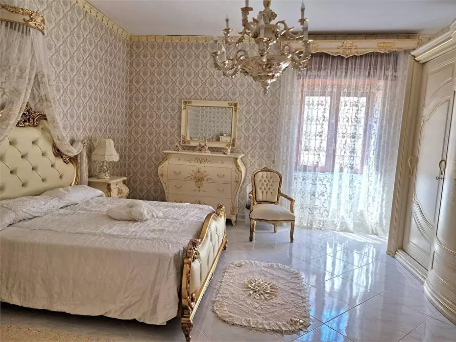 Immagine 3 di Appartamento in vendita  a Torre Annunziata