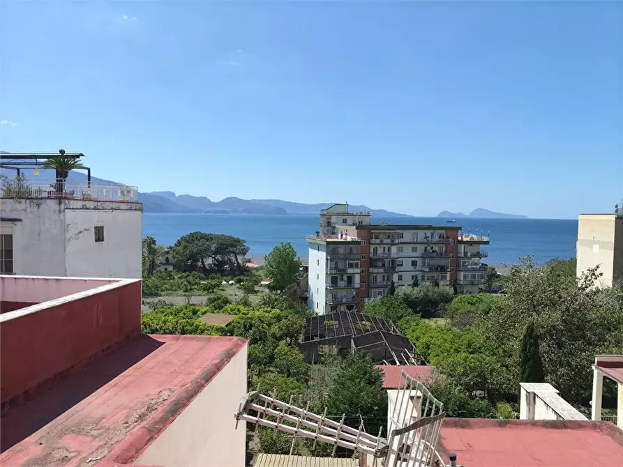Immagine 9 di Appartamento in vendita  a Torre Annunziata