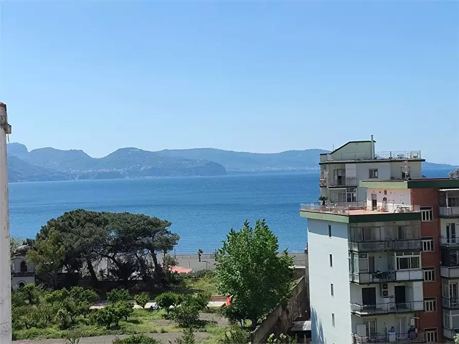 Immagine 6 di Appartamento in vendita  a Torre Annunziata