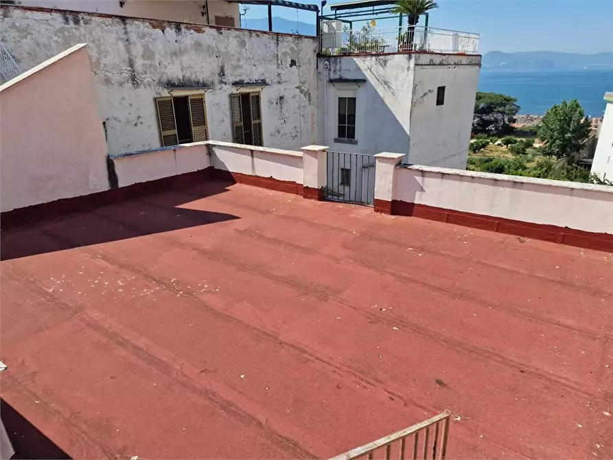 Immagine 1 di Ufficio in vendita  a Torre Annunziata