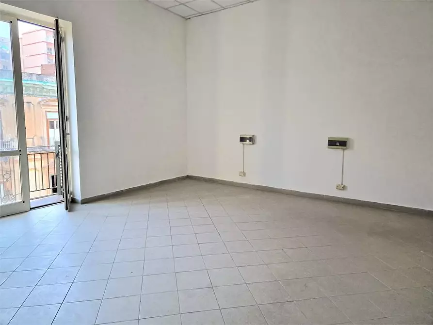 Immagine 3 di Ufficio in vendita  a Torre Annunziata