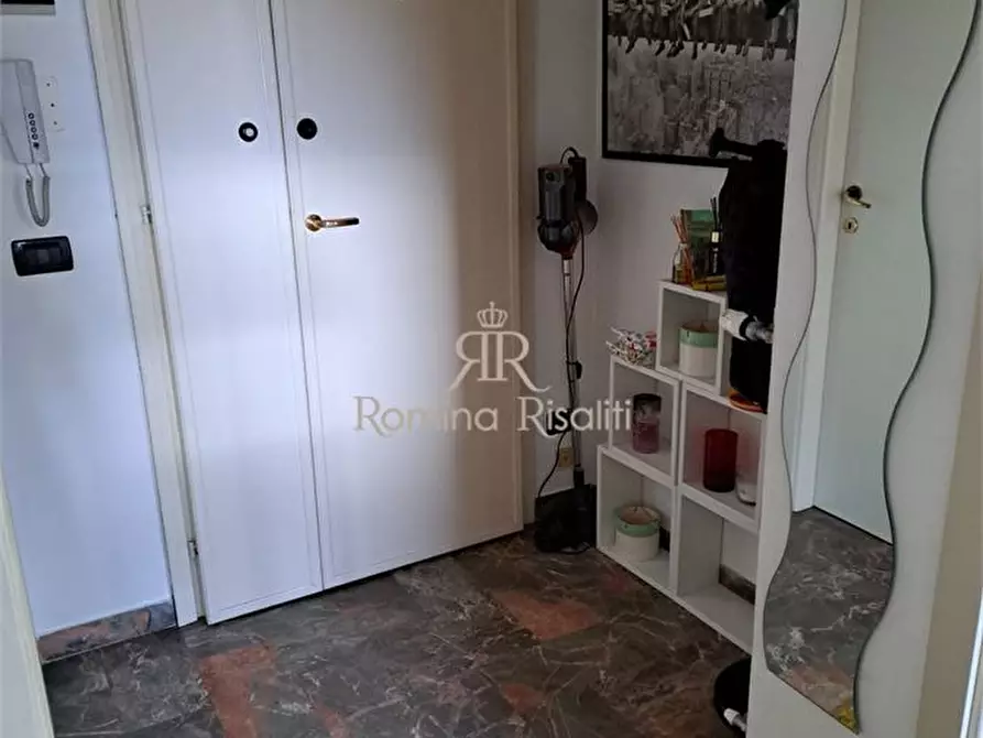 Immagine 5 di Appartamento in vendita  a Livorno