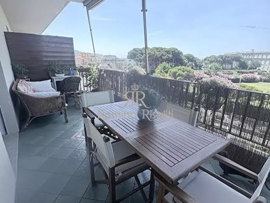 Immagine 4 di Appartamento in vendita  a Livorno