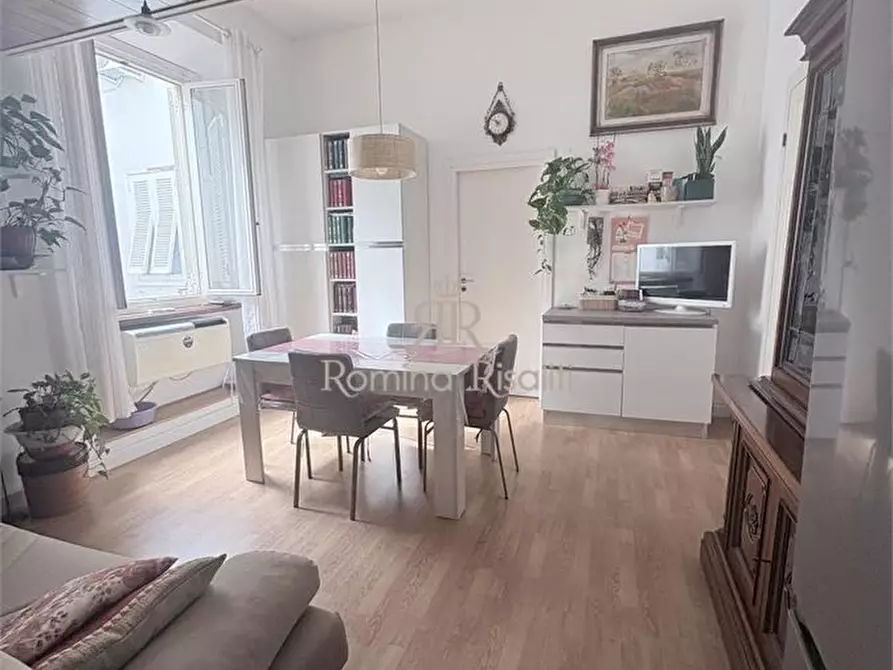 Immagine 1 di Appartamento in vendita  a Livorno