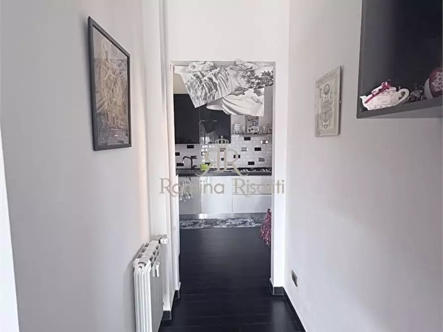 Immagine 7 di Appartamento in vendita  a Livorno