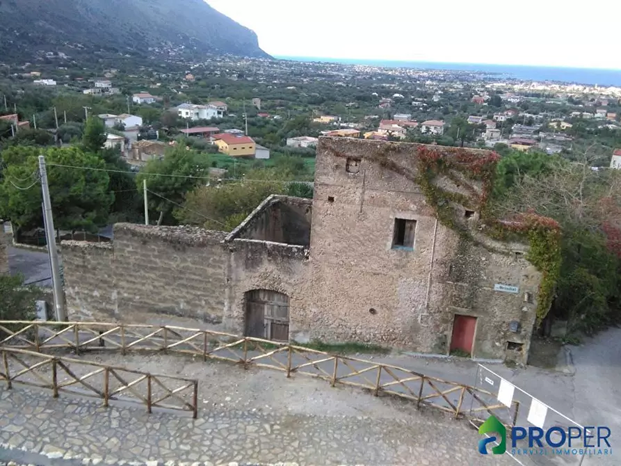 Immagine 8 di Villa in vendita  snc a Carini