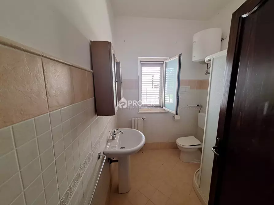 Immagine 8 di Villa in vendita  a Carini