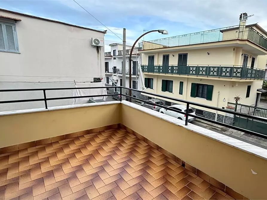 Immagine 2 di Appartamento in vendita  a Crispano