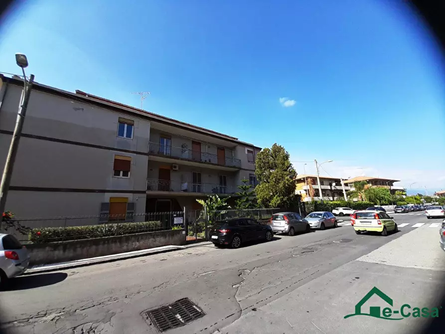Immagine 2 di Appartamento in vendita  7 a San Gregorio Di Catania