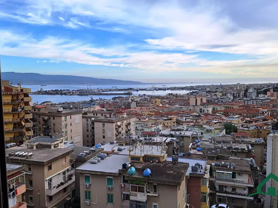 Immagine 10 di Appartamento in vendita  a Messina