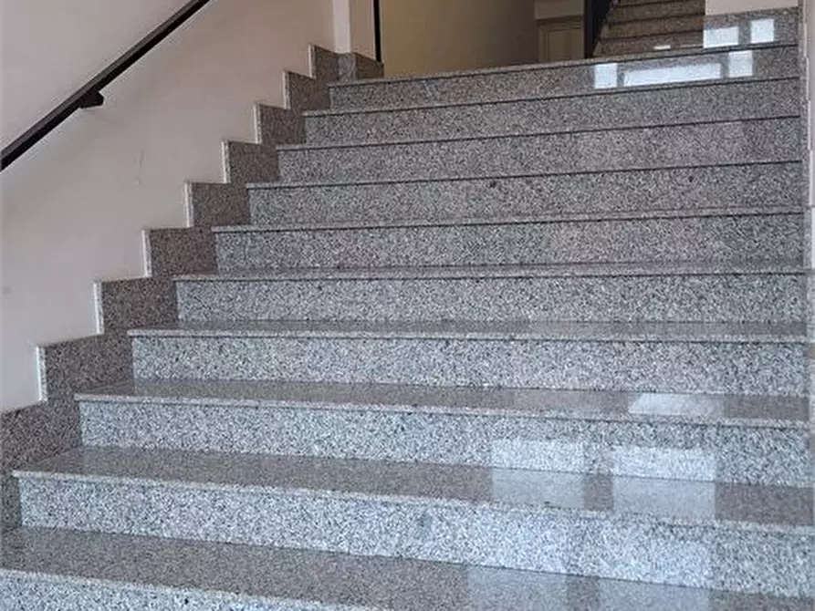 Immagine 2 di Appartamento in vendita  a Messina