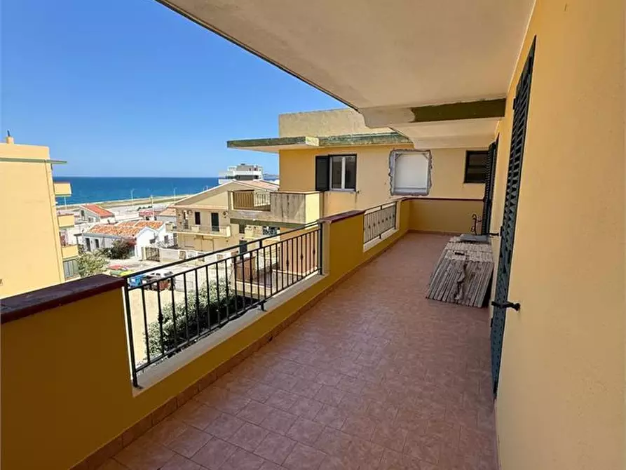 Immagine 10 di Appartamento in vendita  38 a Milazzo