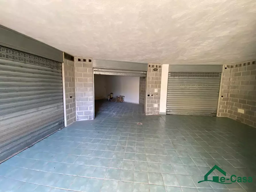 Immagine 6 di Garage in vendita  a Villafranca Tirrena
