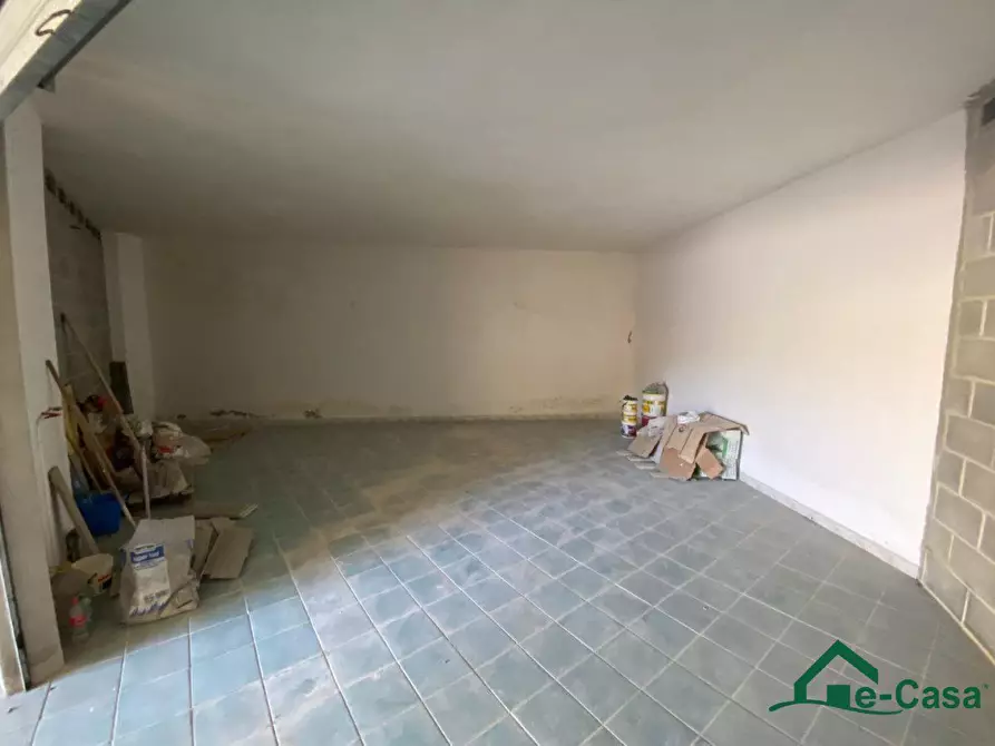 Immagine 8 di Garage in vendita  a Villafranca Tirrena