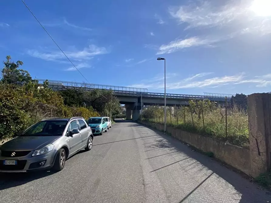Immagine 3 di Garage in vendita  a Villafranca Tirrena