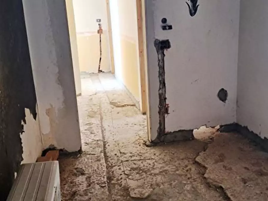 Immagine 6 di Villa in vendita  12 a Messina