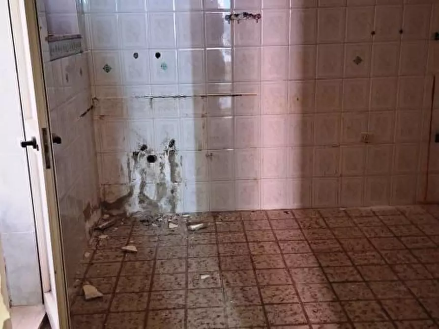 Immagine 9 di Villa in vendita  a Messina