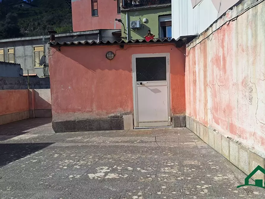 Immagine 5 di Villa in vendita  a Messina