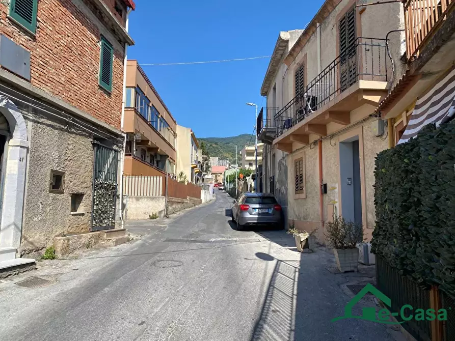 Immagine 2 di Casa semindipendente in vendita  a Messina