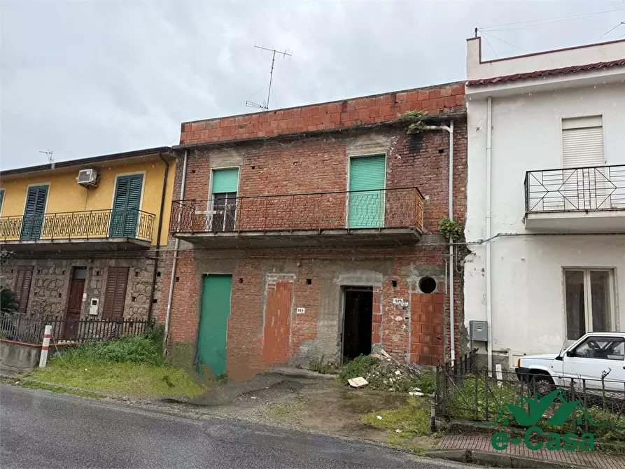 Immagine 1 di Casa semindipendente in vendita  312 a Falcone