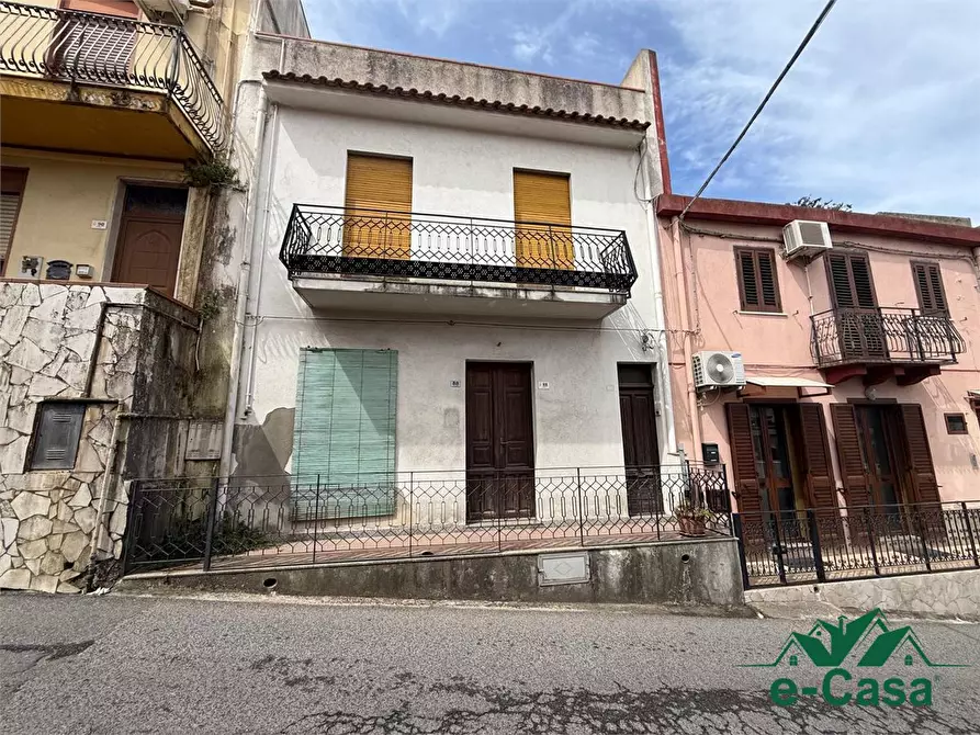 Immagine 1 di Casa semindipendente in vendita  82 a Villafranca Tirrena