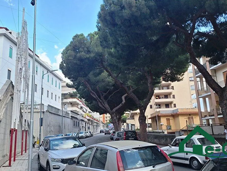 Immagine 7 di Negozio in vendita  71 a Messina