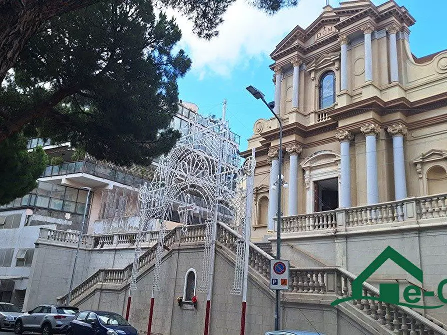 Immagine 3 di Negozio in vendita  71 a Messina