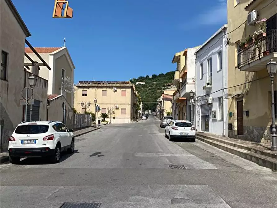 Immagine 3 di Negozio in vendita  629 a Torregrotta