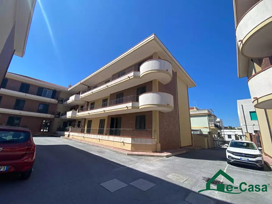 Immagine 1 di Palazzo in vendita  a Villafranca Tirrena