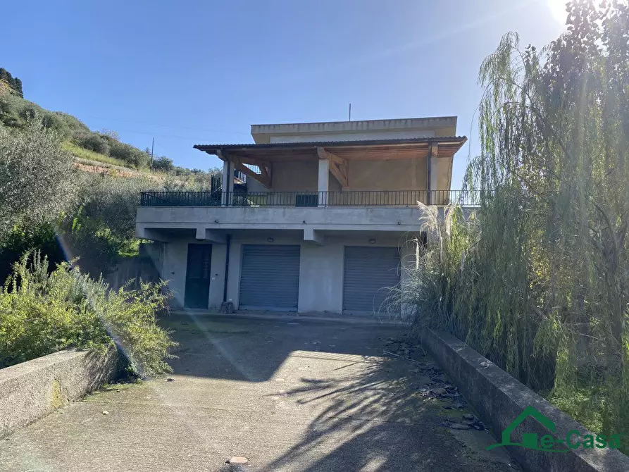 Immagine 3 di Villa in vendita  Snc a Saponara