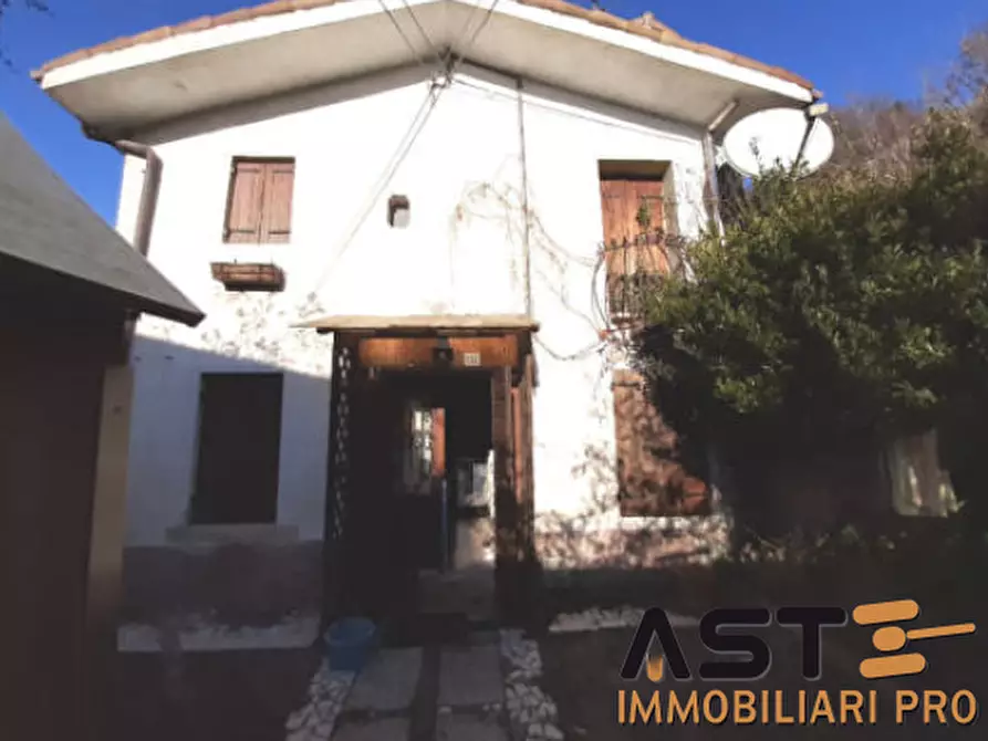 Immagine 1 di Villa in vendita  132 a Farra Di Soligo