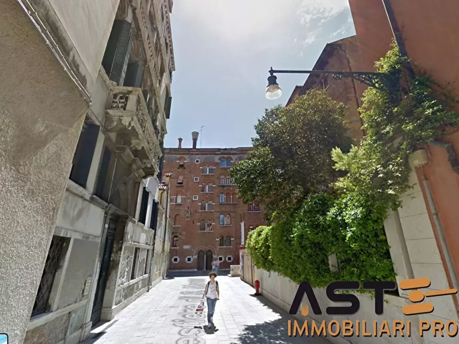 Immagine 1 di Appartamento in vendita  4737 a Venezia
