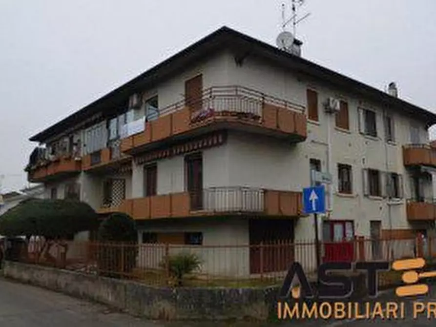 Immagine 2 di Appartamento in vendita  14 a Lonigo