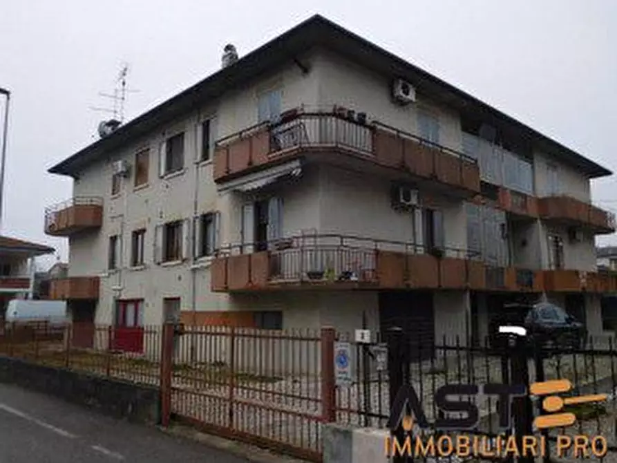 Immagine 4 di Appartamento in vendita  14 a Lonigo