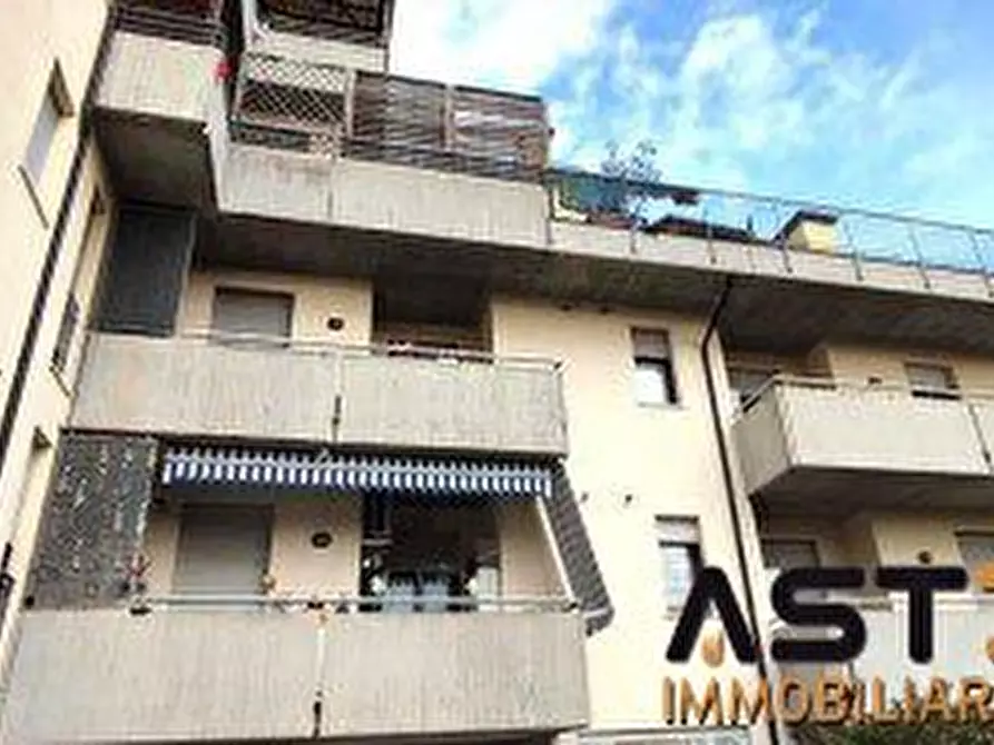 Immagine 2 di Appartamento in vendita  220 a Vicenza