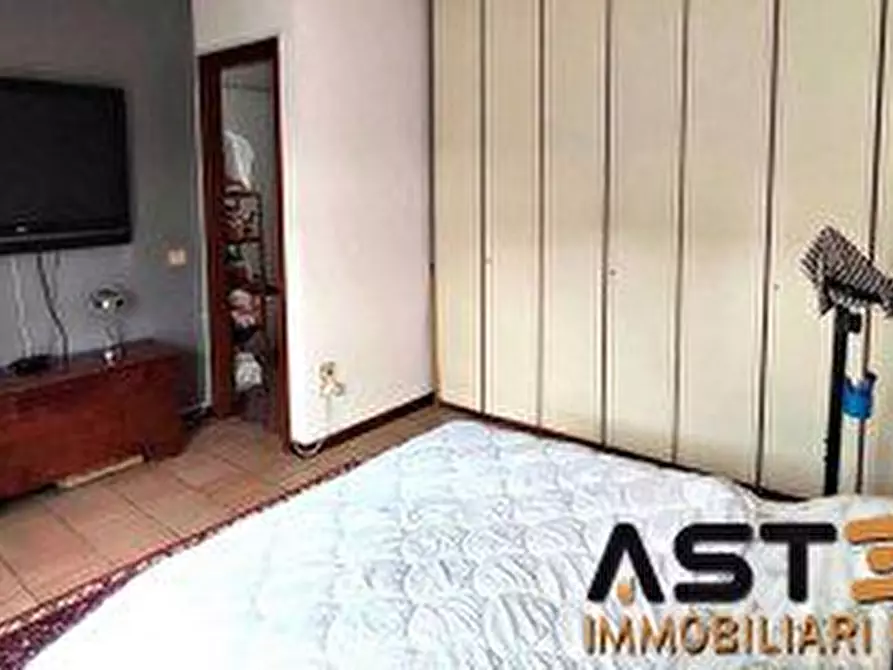 Immagine 6 di Appartamento in vendita  220 a Vicenza