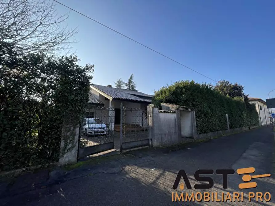 Immagine 2 di Villa in vendita  10 a Altivole