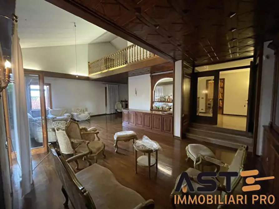 Immagine 6 di Villa in vendita  10 a Altivole