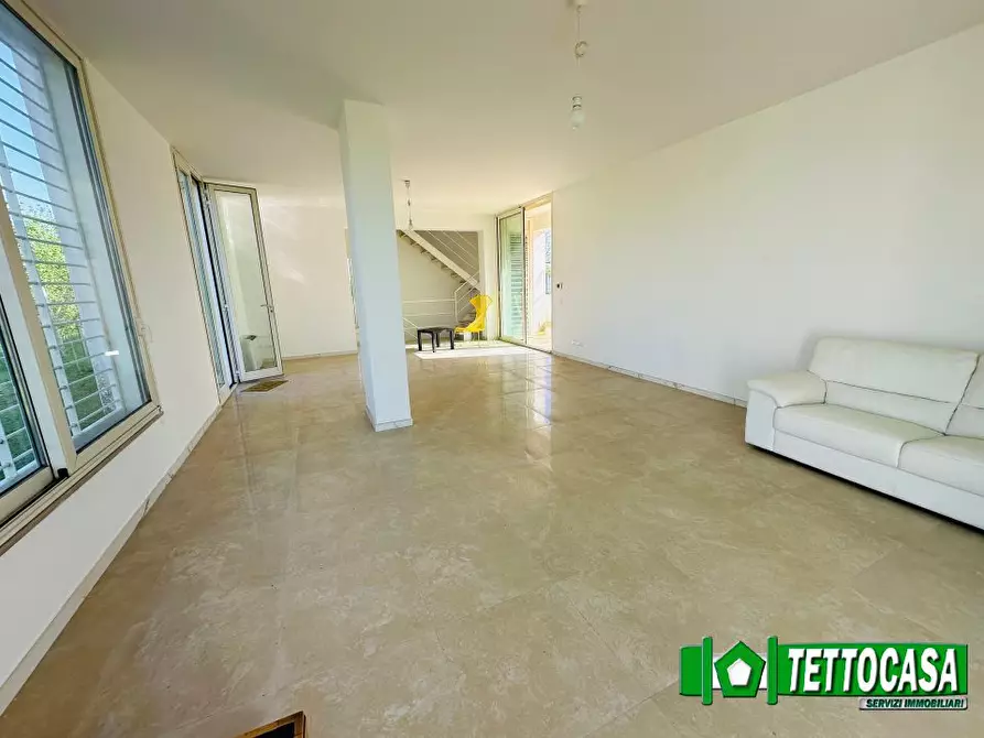 Immagine 4 di Villa in vendita  a Marigliano