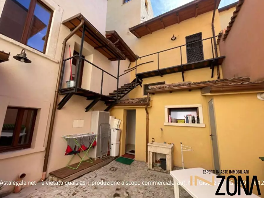 Immagine 3 di Appartamento in vendita  19 a L'aquila