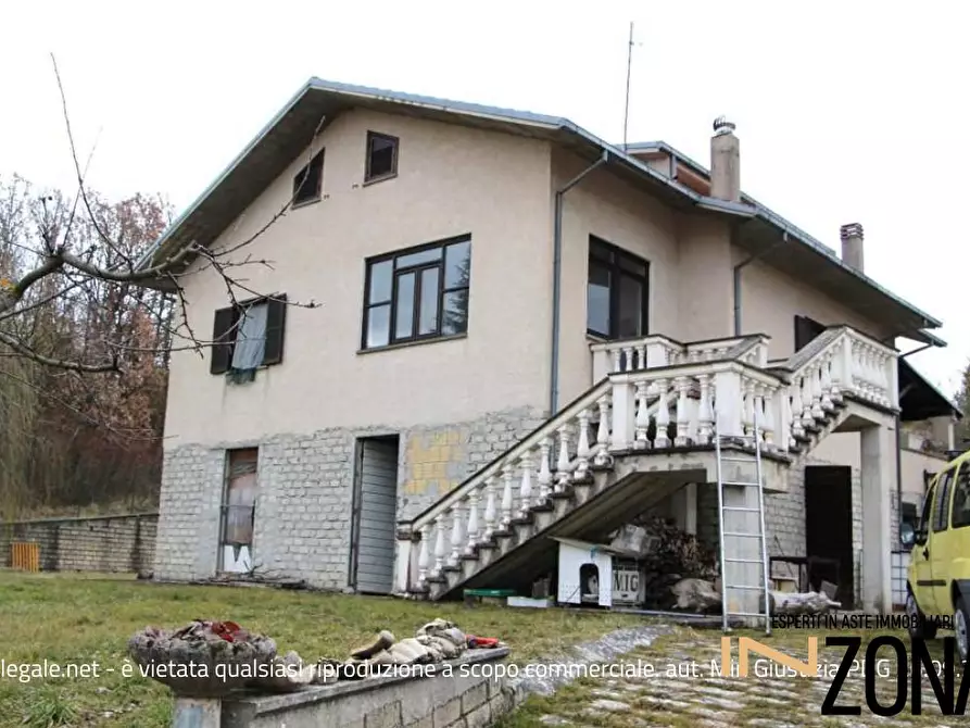 Immagine 1 di Appartamento in vendita  8 a Cagnano Amiterno