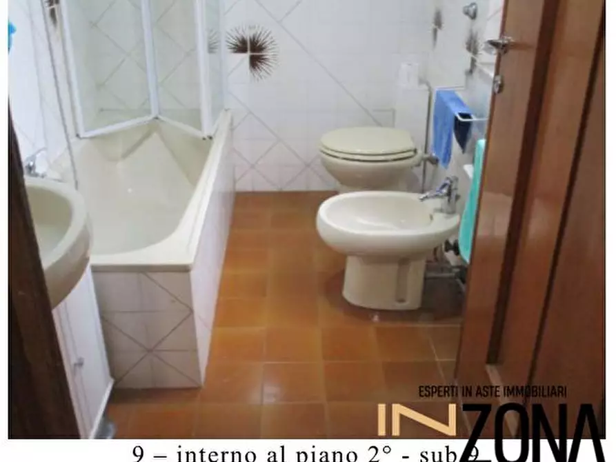 Immagine 8 di Appartamento in vendita  69 a Pescara