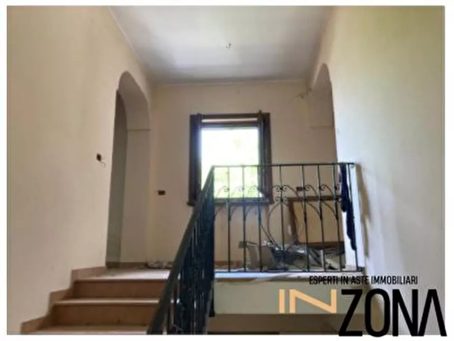 Immagine 6 di Appartamento in vendita  10 a L'aquila