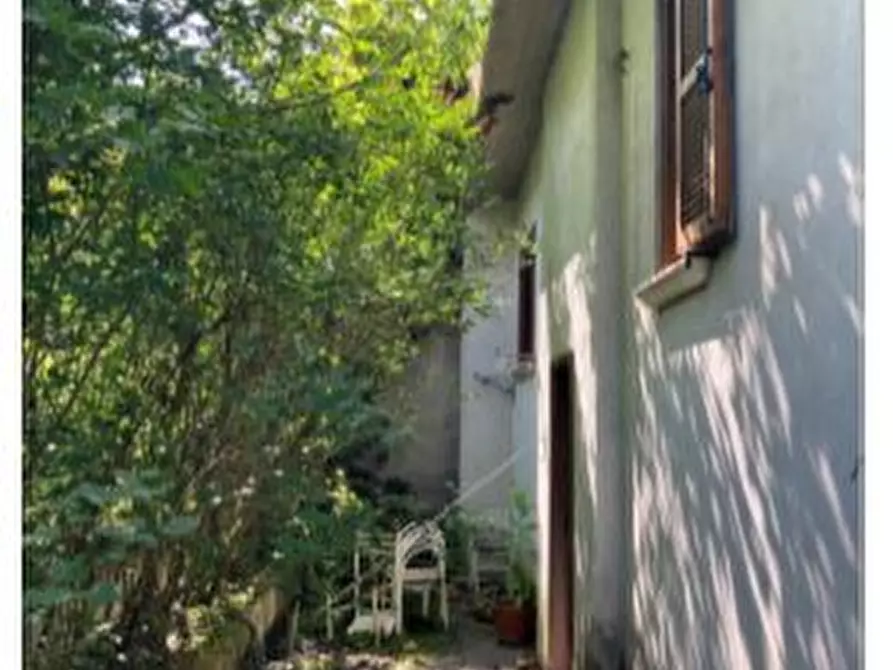 Immagine 8 di Appartamento in vendita  10 a L'aquila